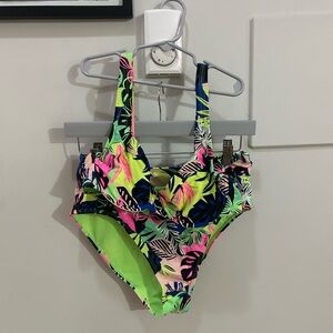 NWOT No Boundaries Floral Neon Bikini Size Large